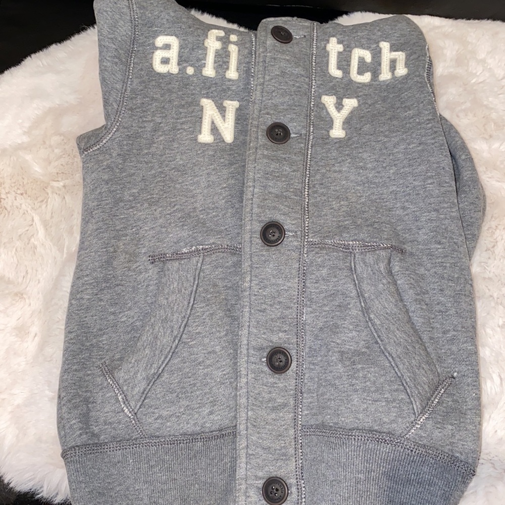 Abercrombie & Fitch Kid Boy Youth Gray Button Down Hoodie Sweater with Pockets